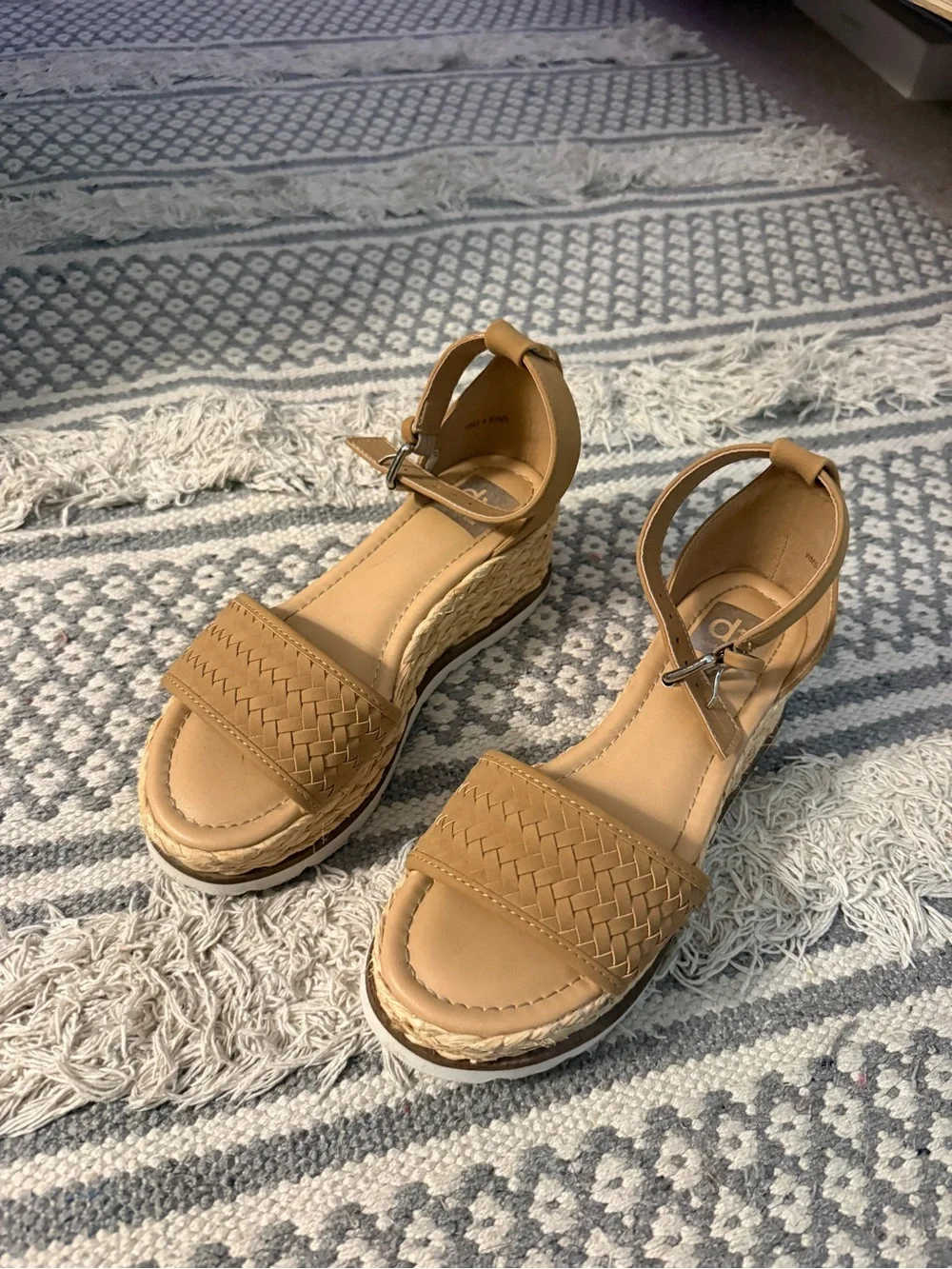 Dolce Vita Tan Woven Espadrille Platform Sandals with Ankle Strap